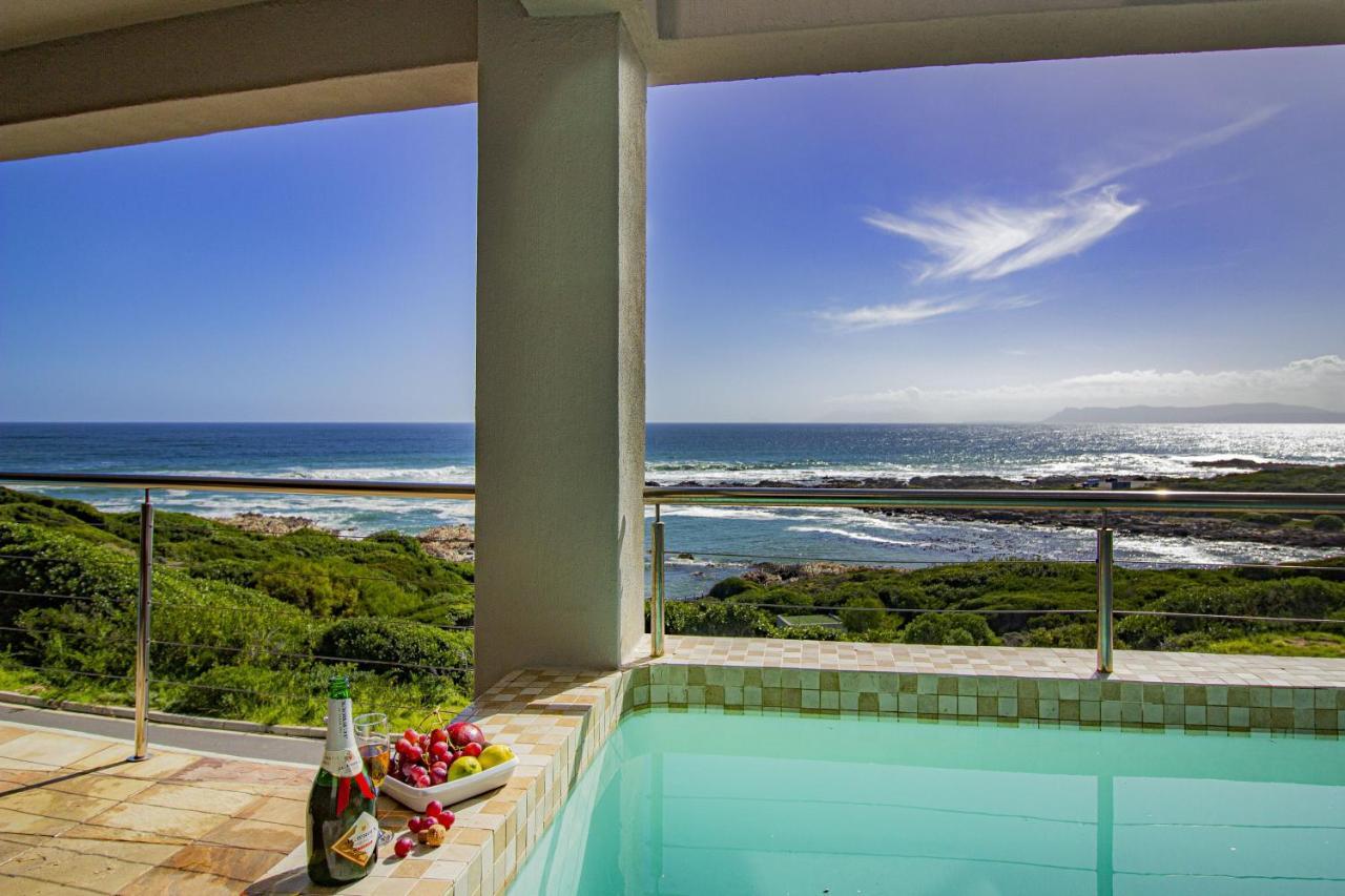 Whale Waters Self Catering Gansbaai Apartment De Kelders Luaran gambar
